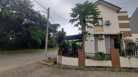 Di Jual Rumah 2 Lantai Posisi HOOK Nyaman dan Asri @Pamulang