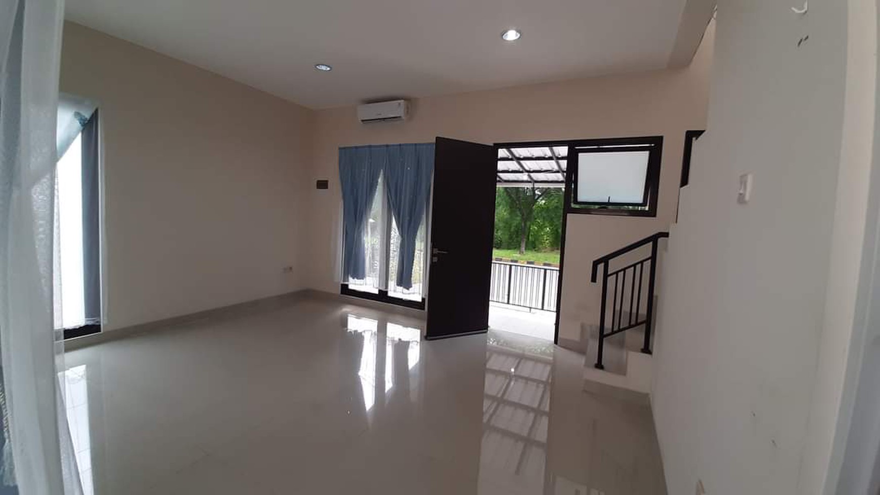 Di Jual Rumah 2 Lantai Posisi HOOK Nyaman dan Asri @Pamulang
