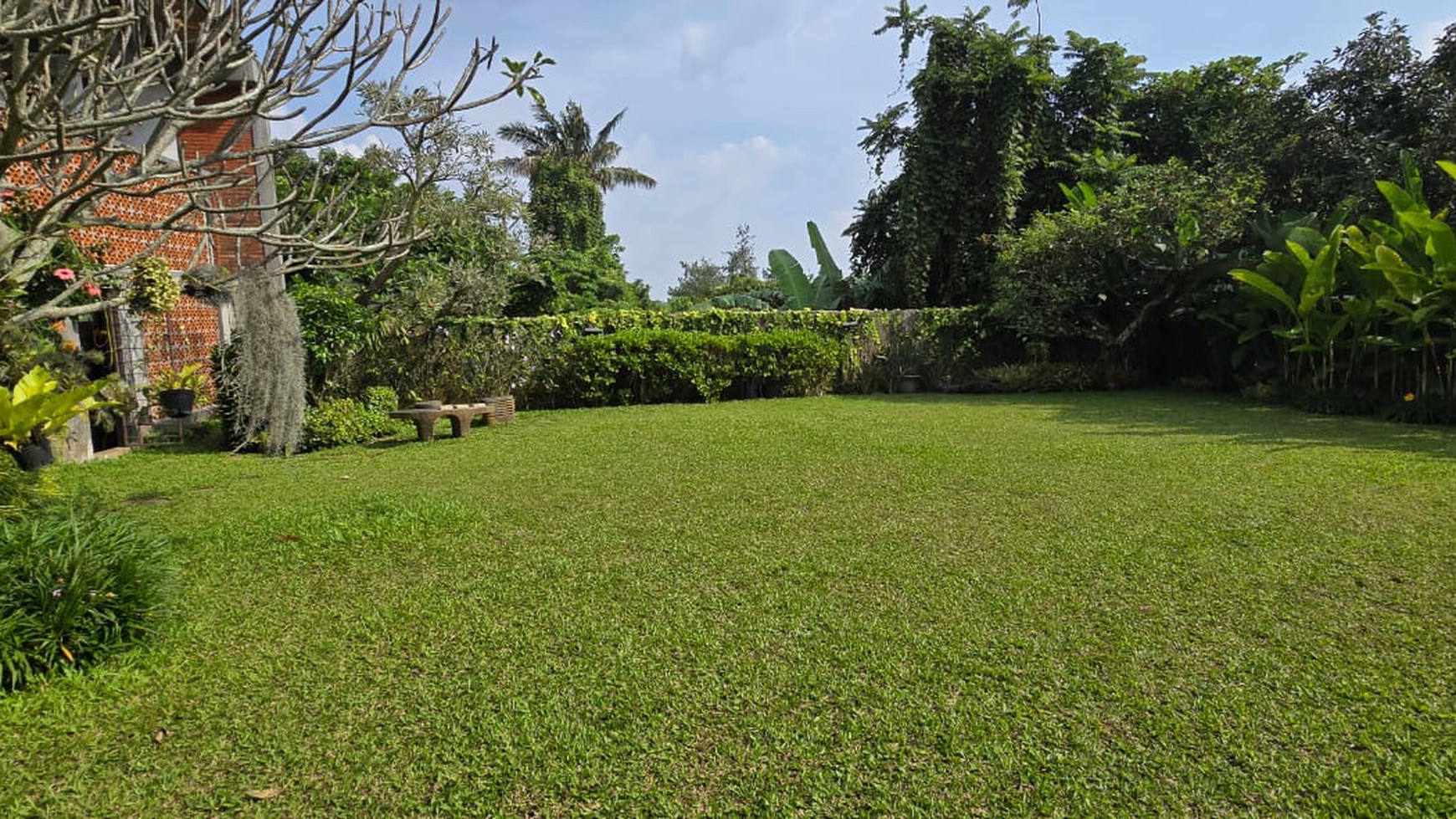 Dijual Rumah Lux Asri di jl Padaasih , Bandung Kota