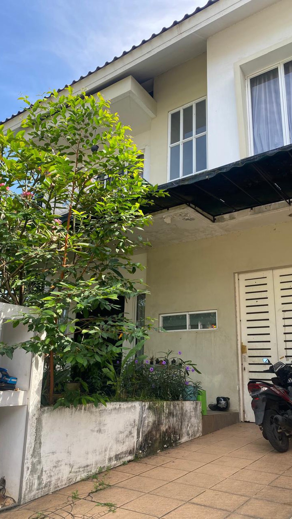 Rumah Cantik 2 Lantai Siap Huni dengan Hunian Nyaman dan Asri @Bintaro Sektor 7