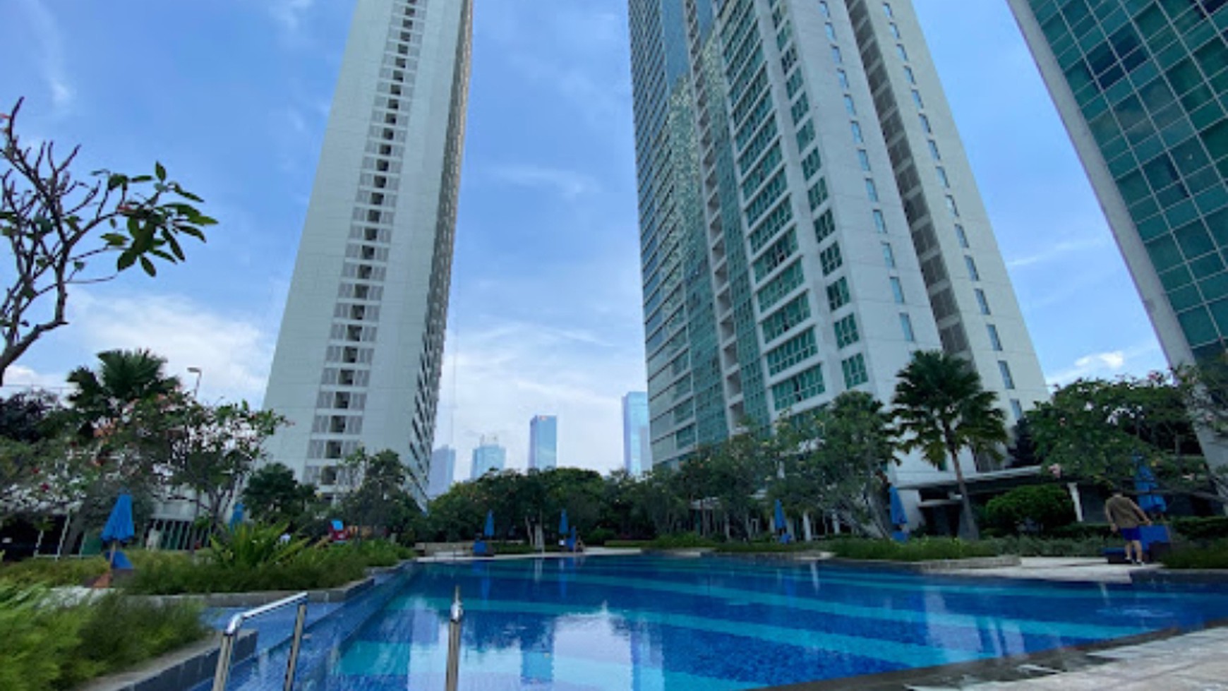 Setiabudi Sky Garden Apartement, 2 bedroom, 63 m2, 7 minutes walk to LRT station,city view