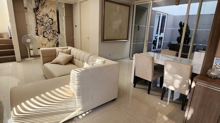 RUMAH FURNISHED ROYAL RESIDENCE WIYUNG SURABAYA BARAT