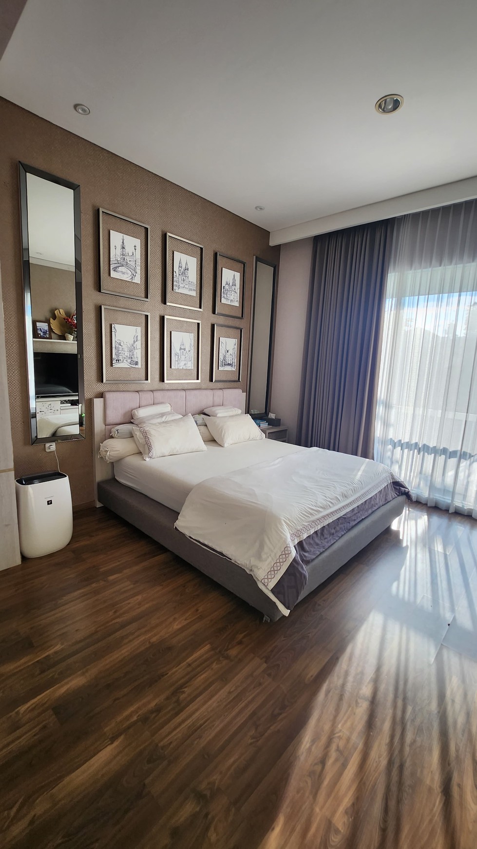 RUMAH FURNISHED ROYAL RESIDENCE WIYUNG SURABAYA BARAT