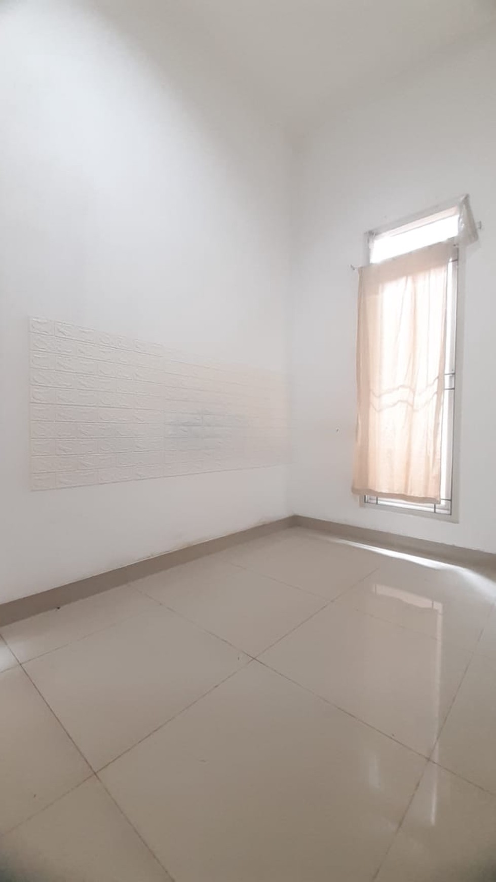 Rumah di Bukit Nusa Indah Ciputat