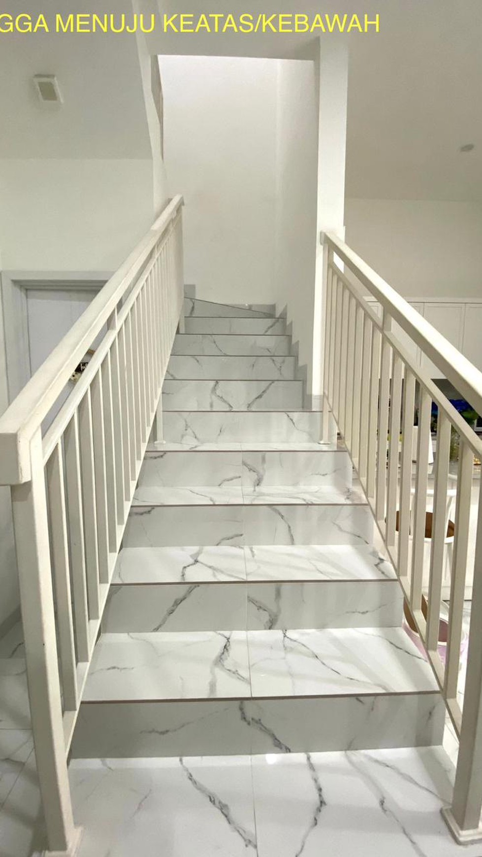 Rumah Bonus Furnished di Kencana Loka BSD City, dekat ke Exit Tol BSD