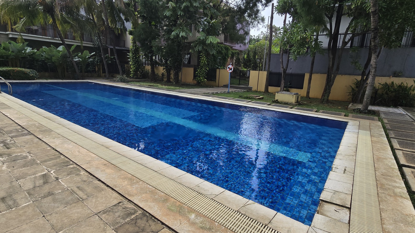 Rumah CASTILLA BSD CIty cluster dengan Club House, dekat Pasar Modern BSD 