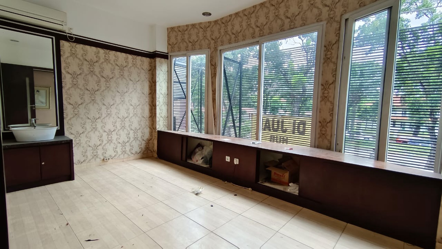 Ruko 2 Lantai di Barcelona BSD City Siap Pakai Dekat Tol dan Sekolah