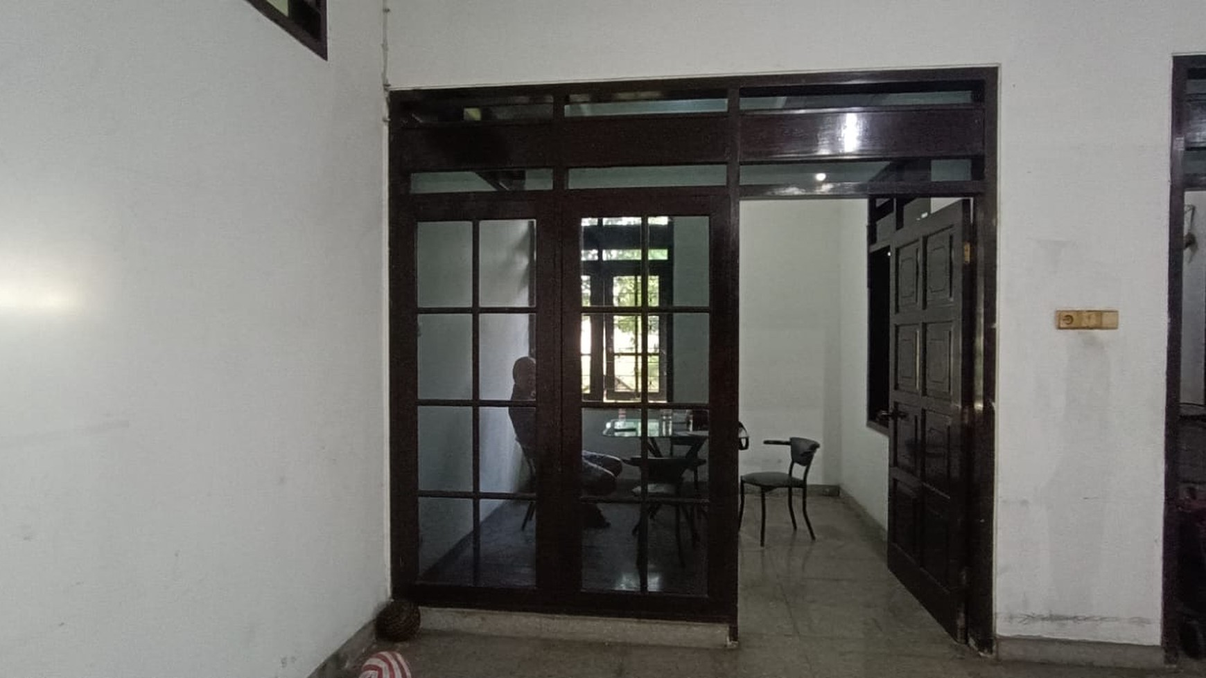Ruang Usaha Lokasi Strategis Di Pinggir Jalan Adi Sucipto Dekat Hotel Satoria Maguwoharjo Depok Sleman.