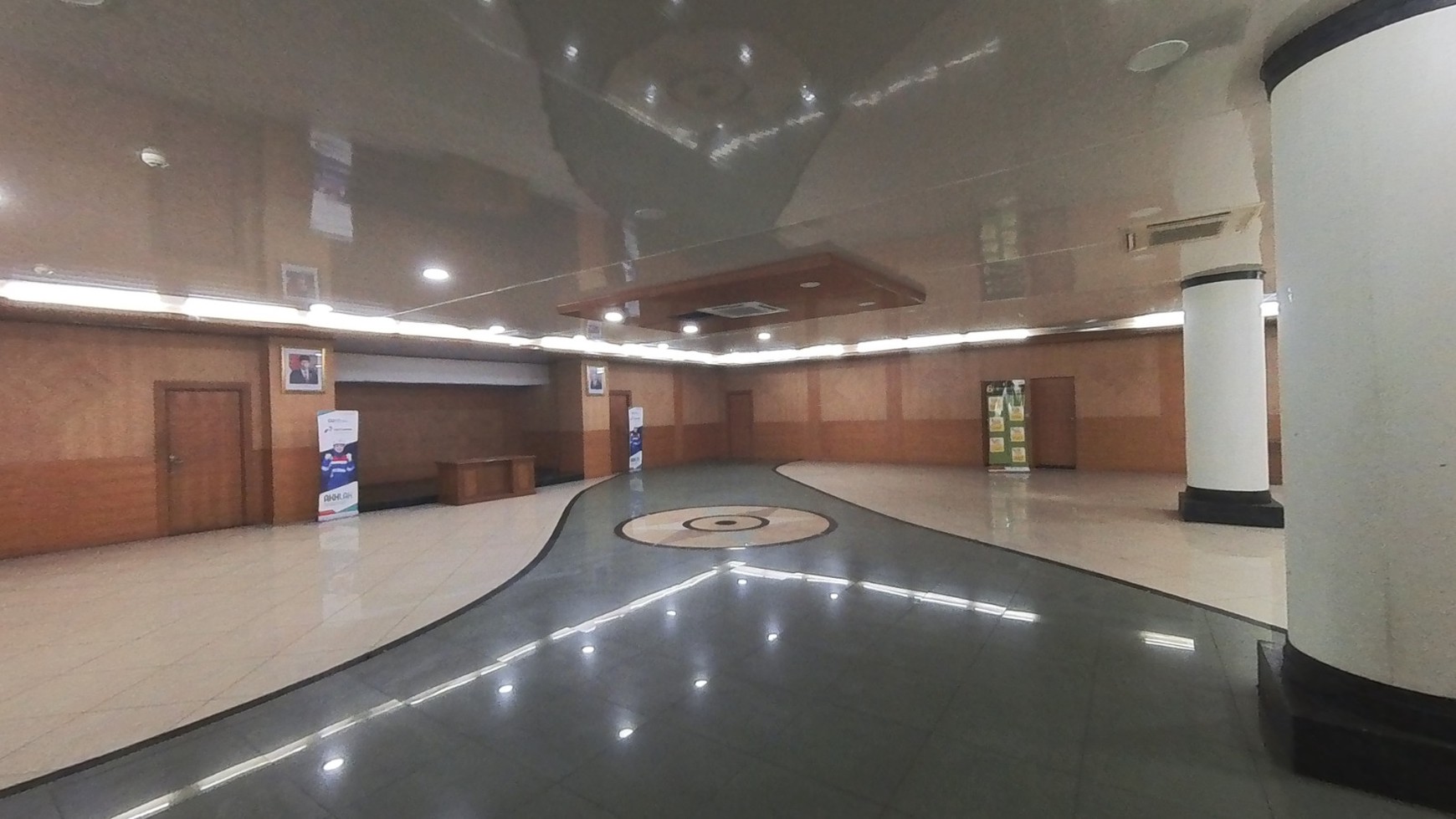 Gedung Jl Kramat Raya, Senen