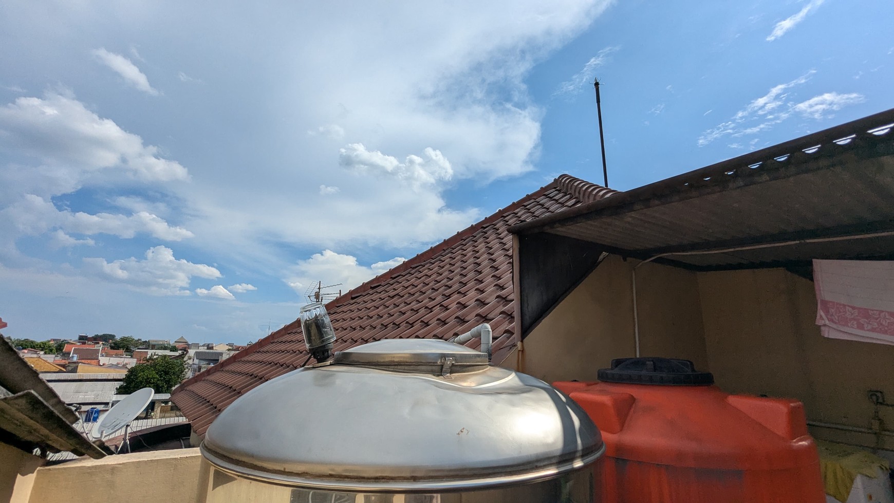 Rumah daerah Jatiwaringin, Pondok Gede, Bekasi Kota