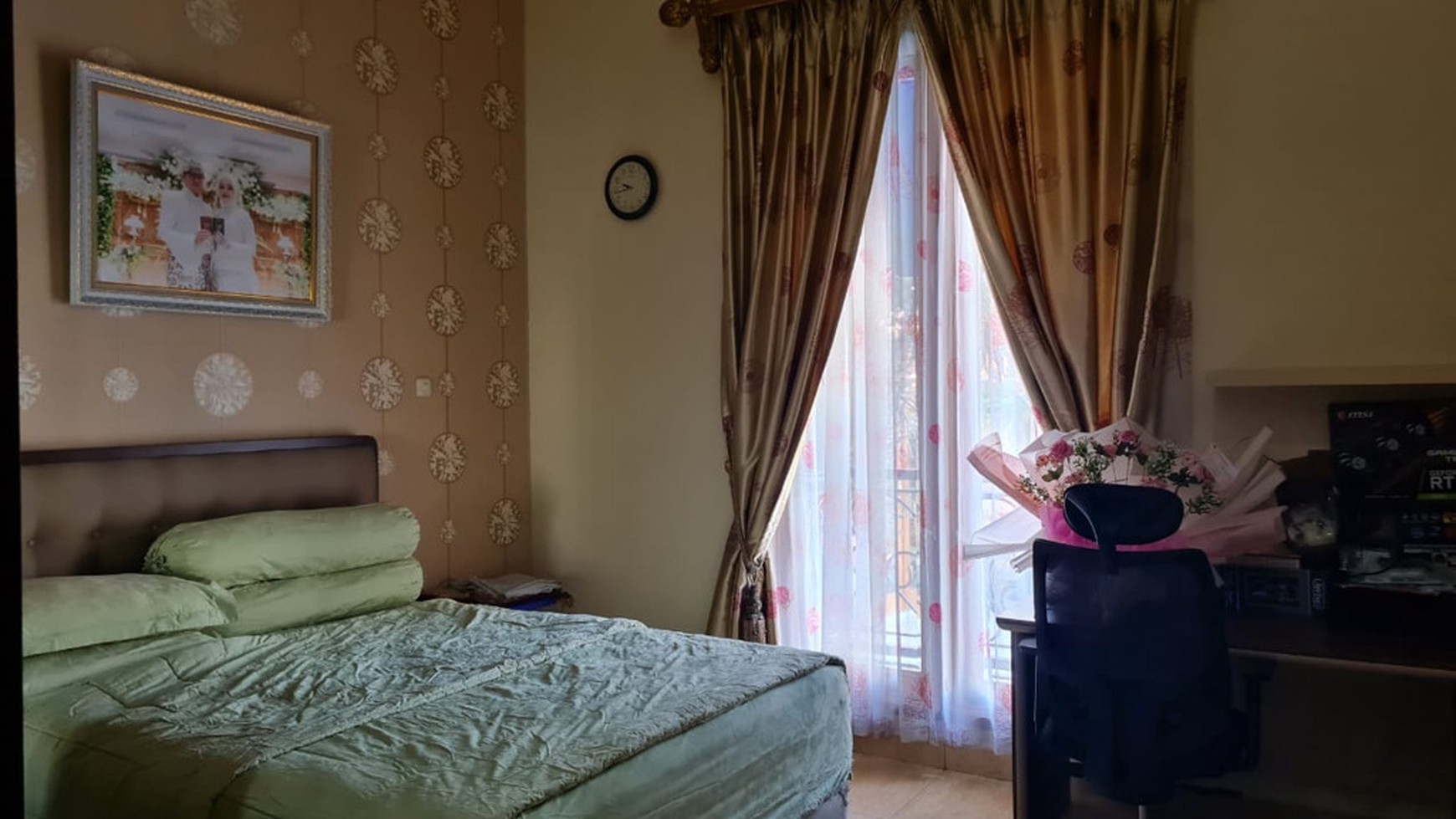 Rumah Mewah Like New dengan Pool di Pamulang Tangerang Selatan