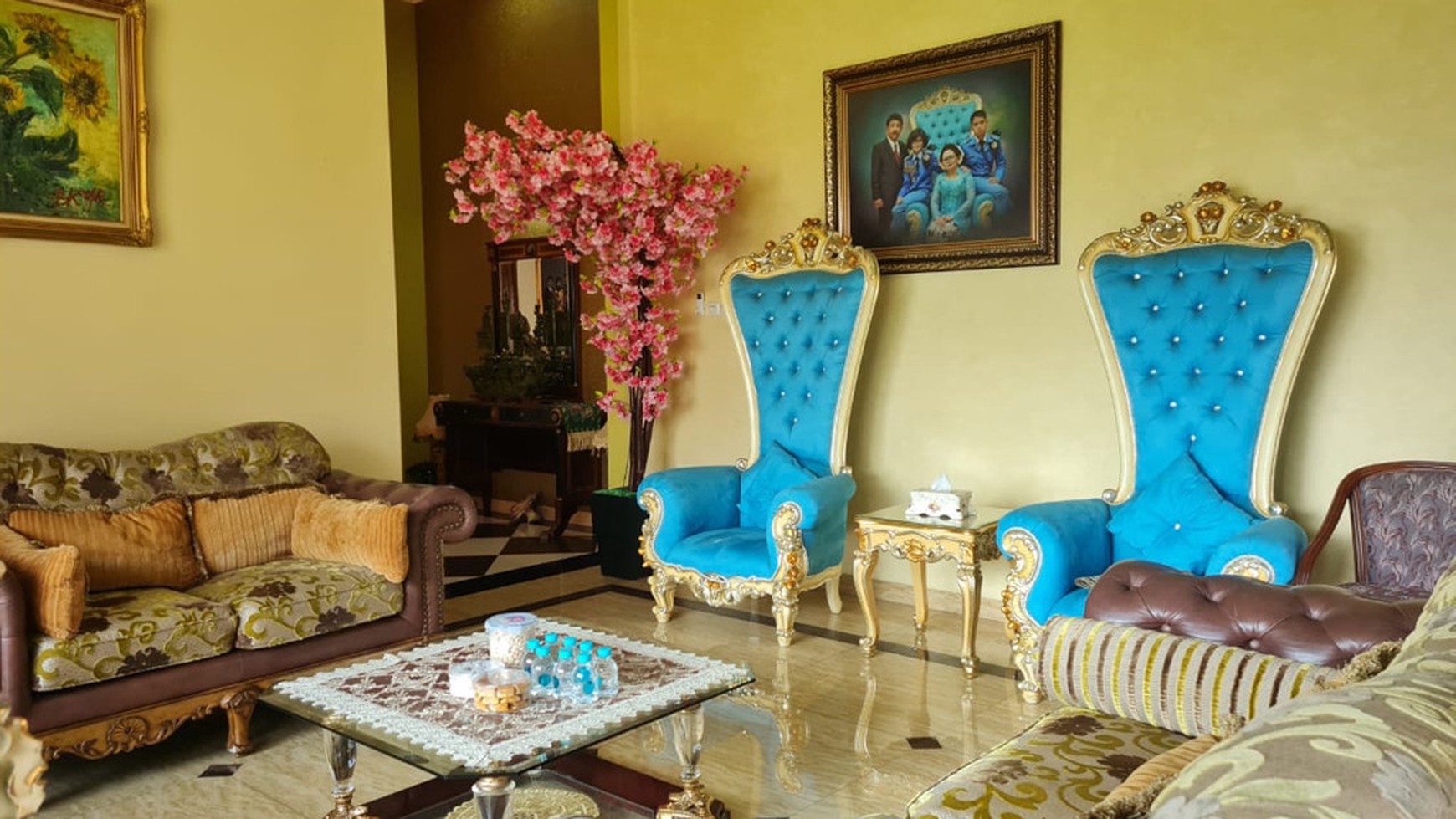 Rumah Mewah Like New dengan Pool di Pamulang Tangerang Selatan