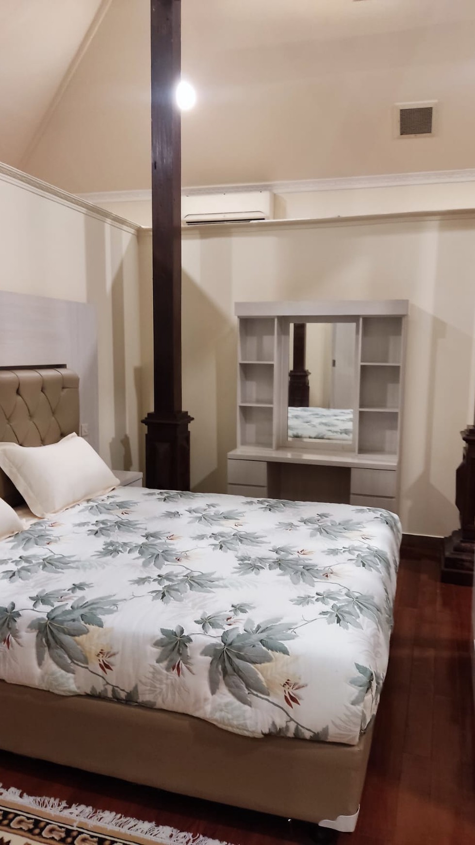 Rumah Jawa Lebak Bulus