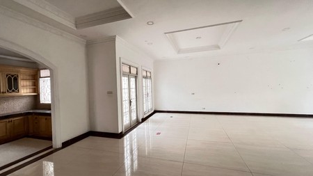 Rumah Bagus Di Jl Lengkong Bukit Hijau Pondok Indah Jakarta .