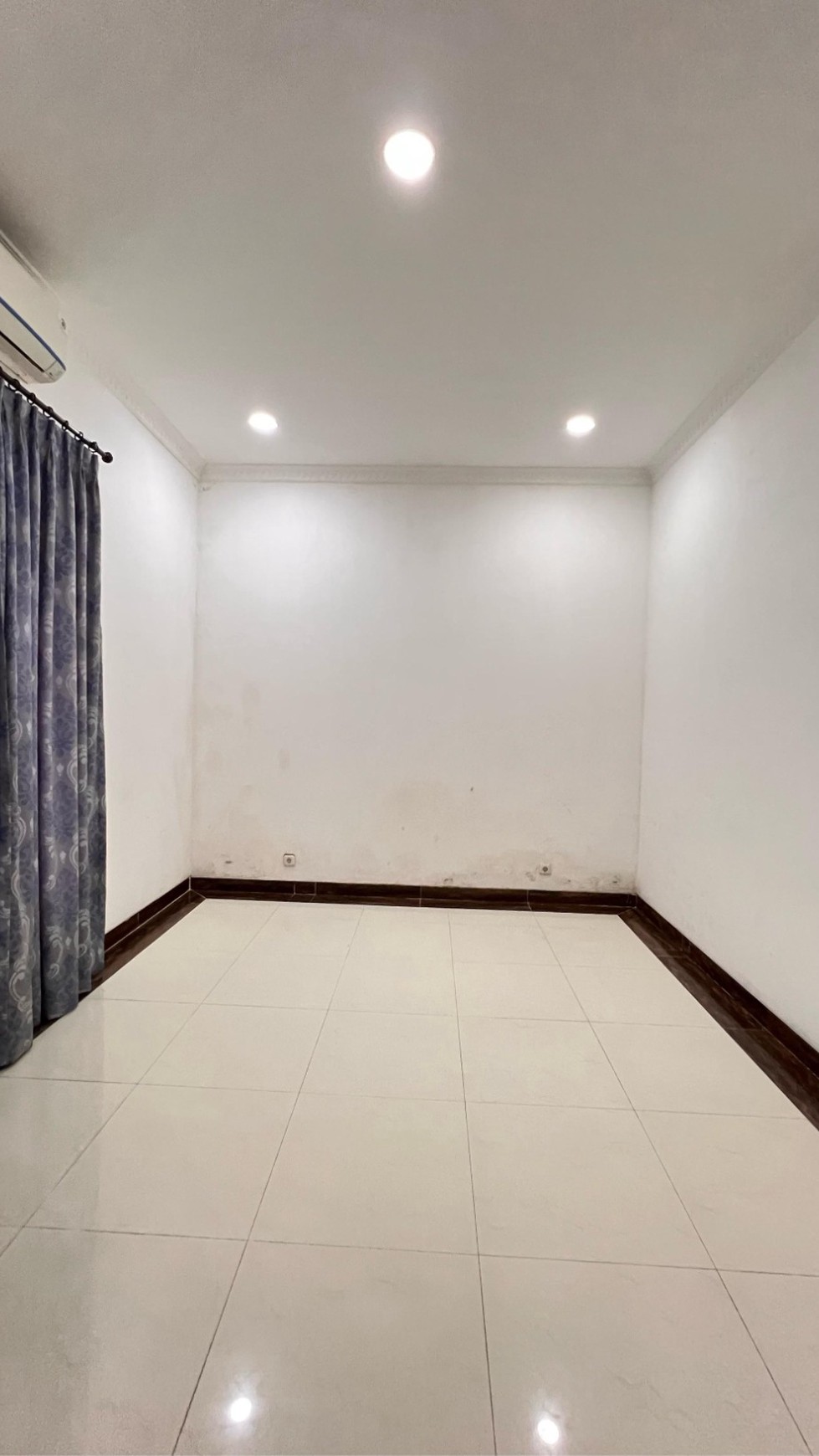 Rumah Bagus Di Jl Lengkong Bukit Hijau Pondok Indah Jakarta .