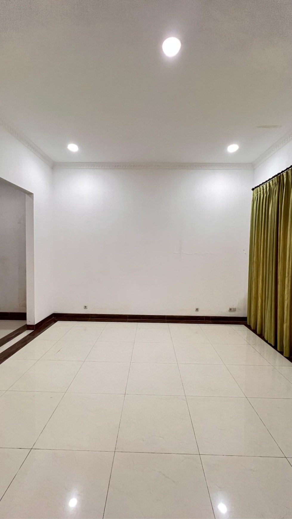 Rumah Bagus Di Jl Lengkong Bukit Hijau Pondok Indah Jakarta .