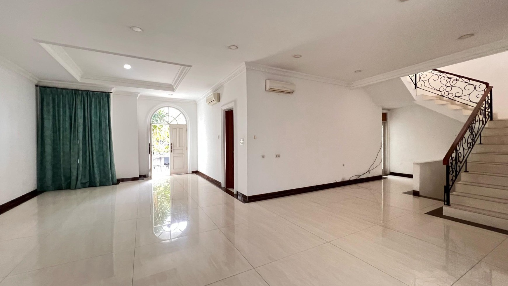 Rumah Bagus Di Jl Lengkong Bukit Hijau Pondok Indah Jakarta .