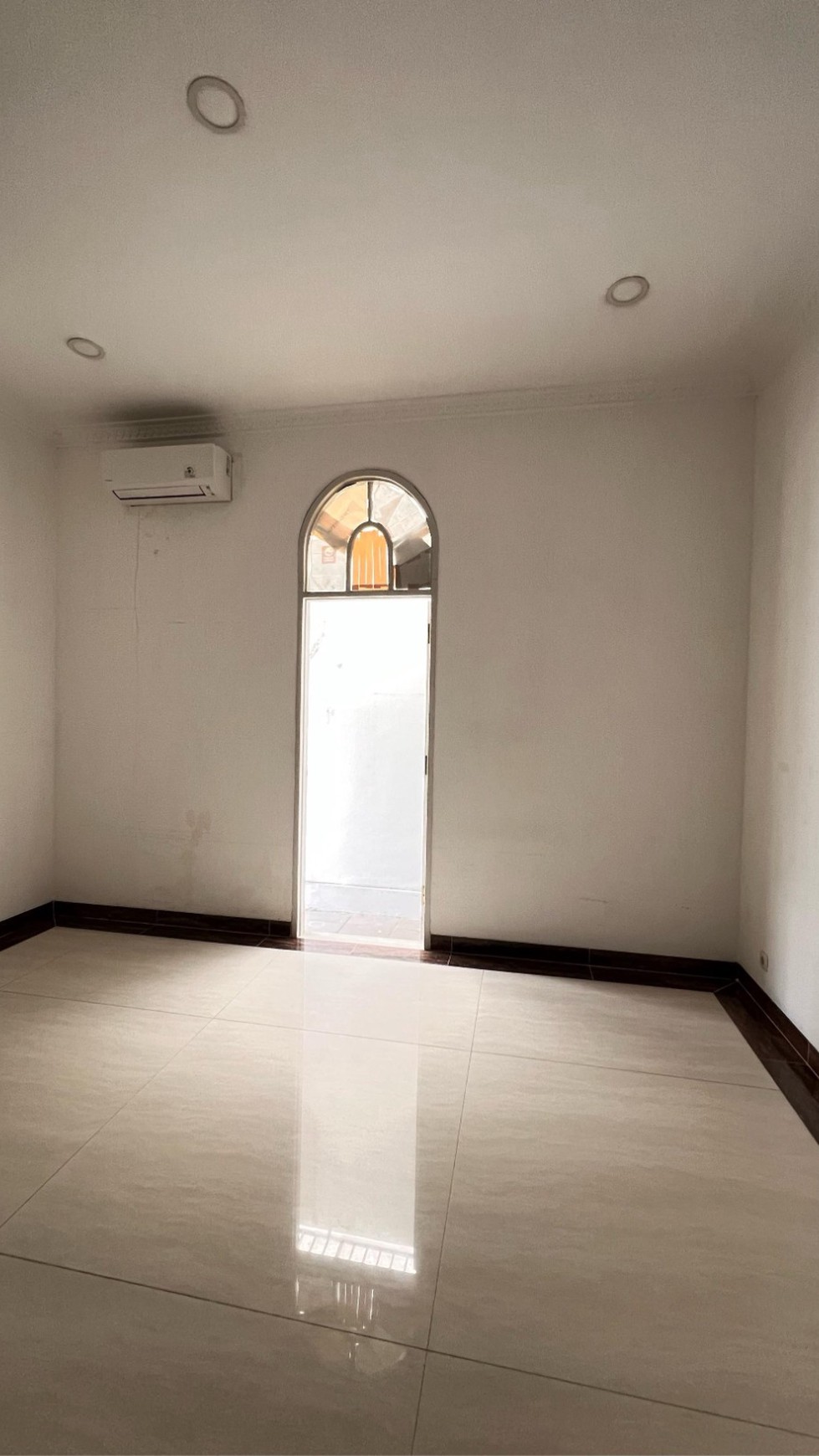 Rumah Bagus Di Jl Lengkong Bukit Hijau Pondok Indah Jakarta .