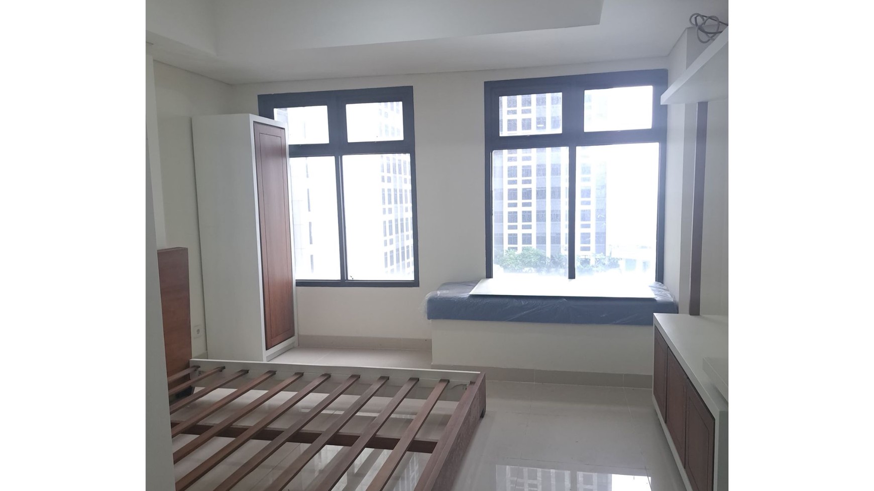 Apartemen ChadStone Cikarang Studio View Swimming Pool