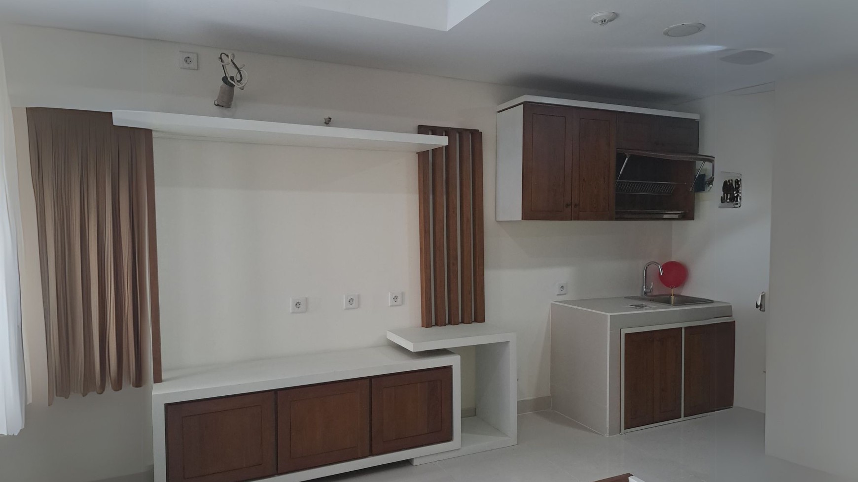 Apartemen ChadStone Cikarang Studio View Swimming Pool