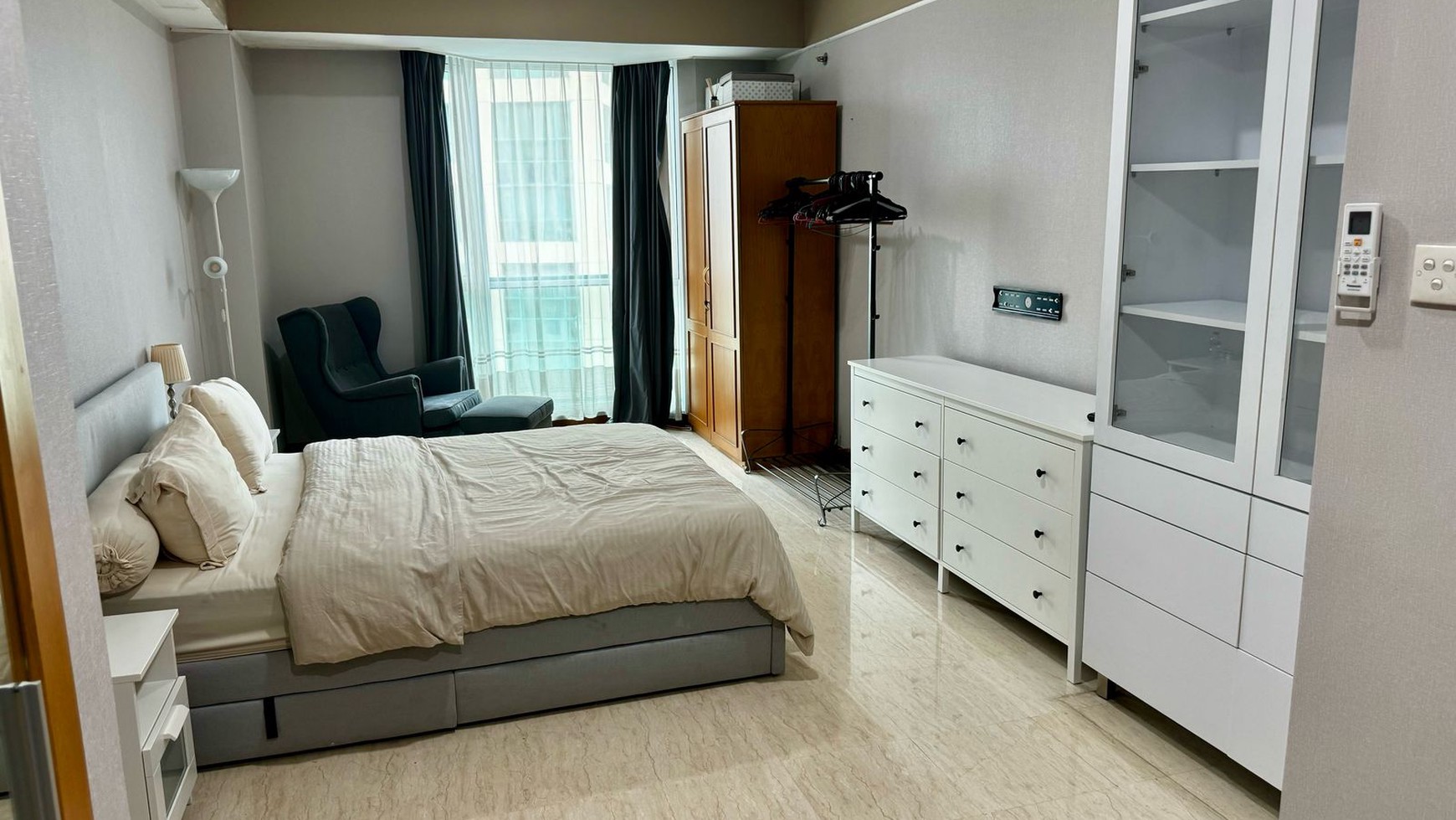 Apartemen Casablanca Tebet Jakarta Selatan 3BR View Swimming Pool