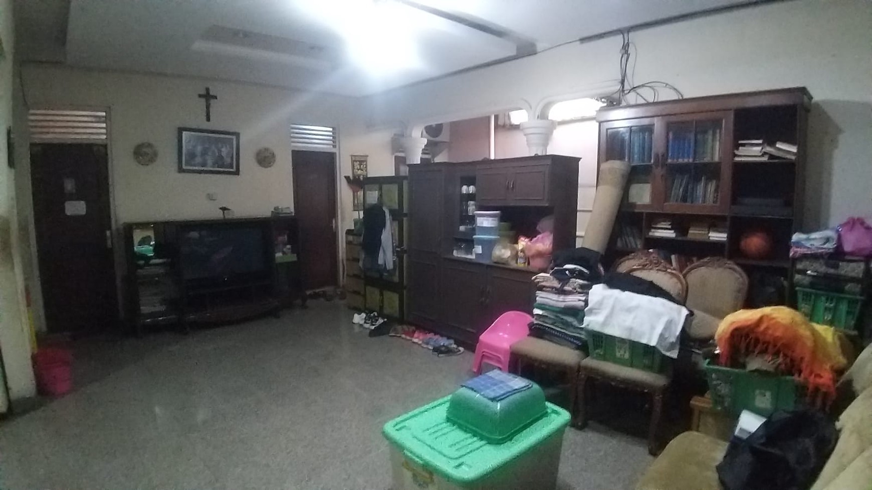 Rumah Hitung Tanah di area Cipinang Muara Komplek PWI