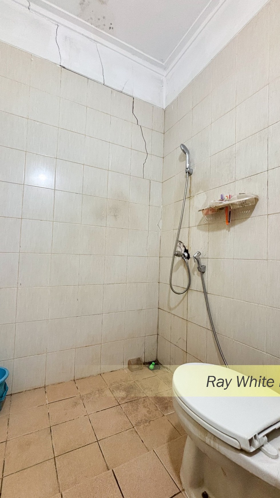 RUMAH DALAM CLUSTER SIMPLICITY DI KAWASAN THE ICON BSD CITY, TANGERANG SELATAN