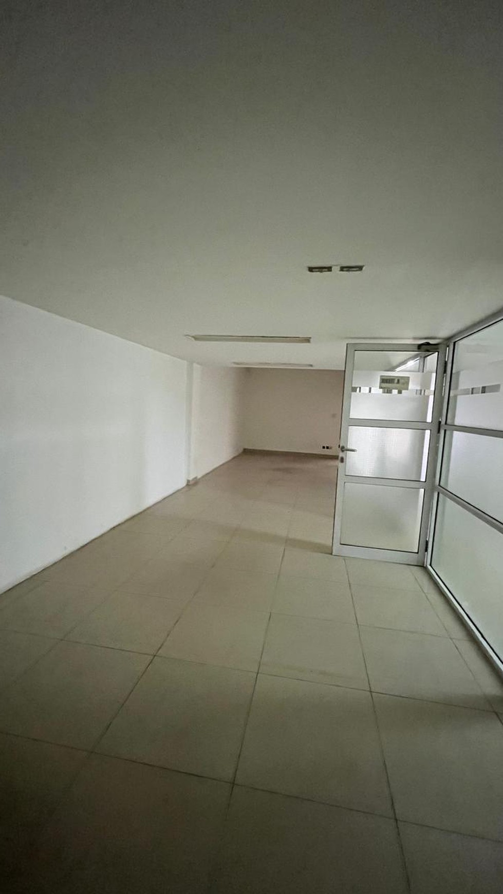 Ruko Gandeng disewakan di lokasi prime daerah sunrise jakarta barat