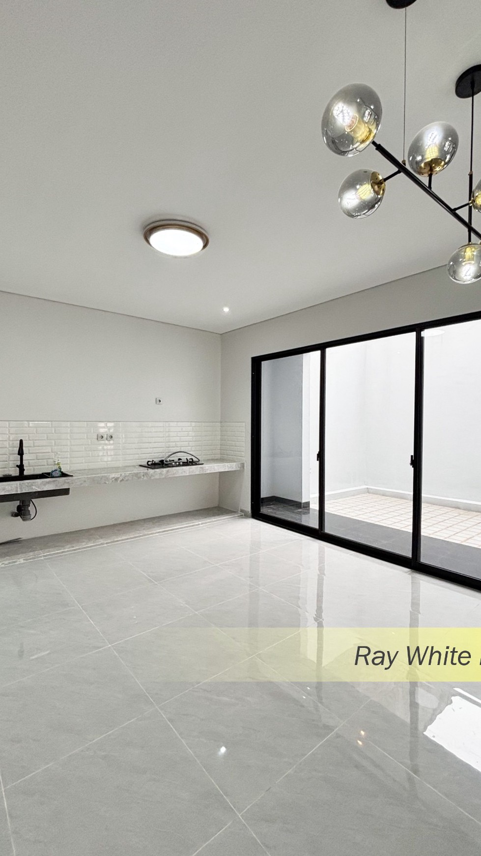 BRAND NEW MINIMALIS MOODERN MINIMALIS DI BSD, TANGERANG SELATAN