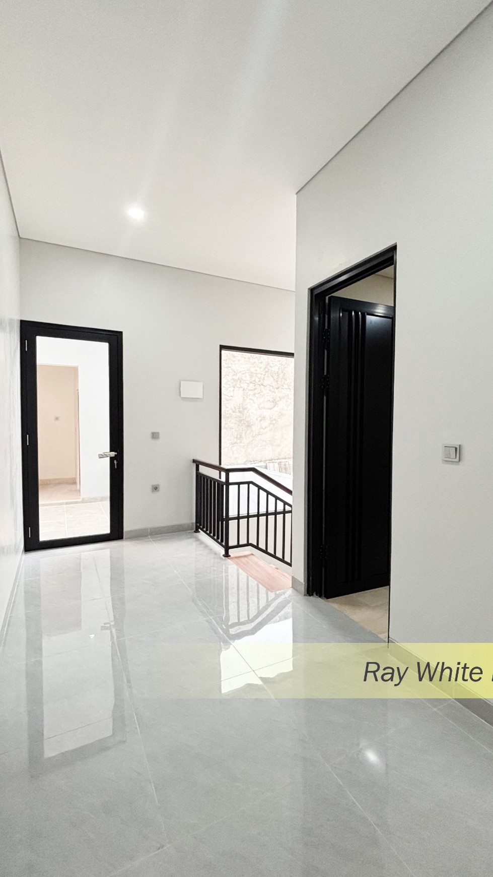BRAND NEW MINIMALIS MOODERN MINIMALIS DI BSD, TANGERANG SELATAN
