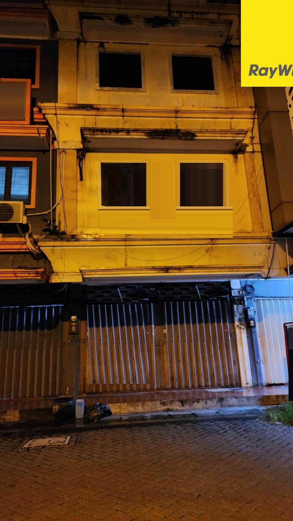 Dijual Ruko 3 lantai di Galaxy Bumi Permai Surabaya