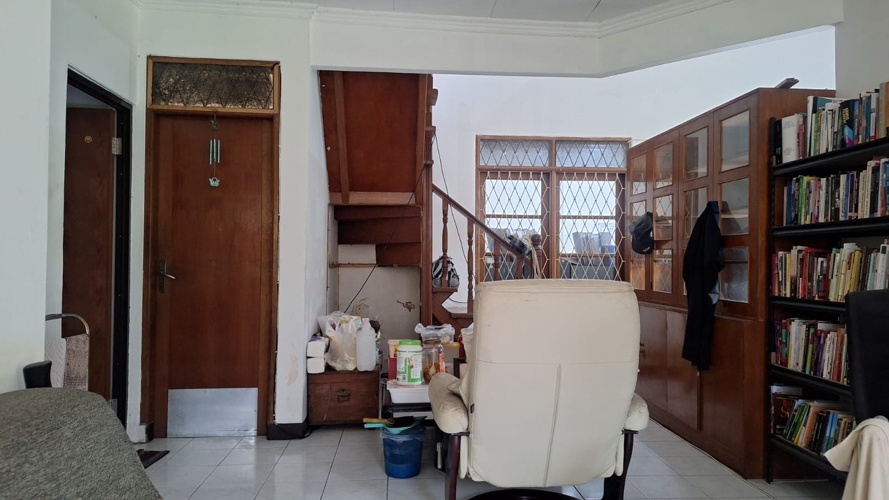 Rumah 2 lantai Asri , Hoek , Lokasi Ok dekat Tol di Baranangsiang Indah