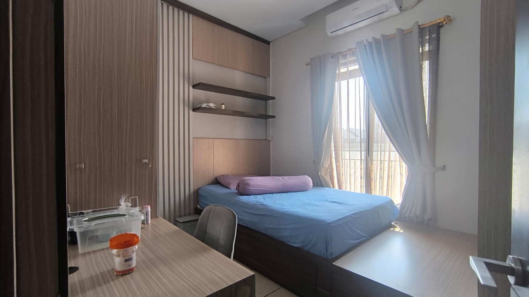 Rumah Full Furnished di Tatar Lokacitra Kota Baru Parahyangan