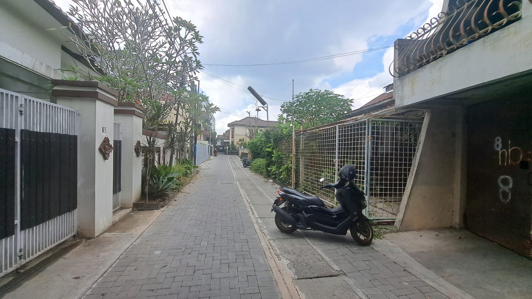 Tanah Dan Bangunan Cocok Untuk Kost Dekat Apartemen Utara Kaliurang