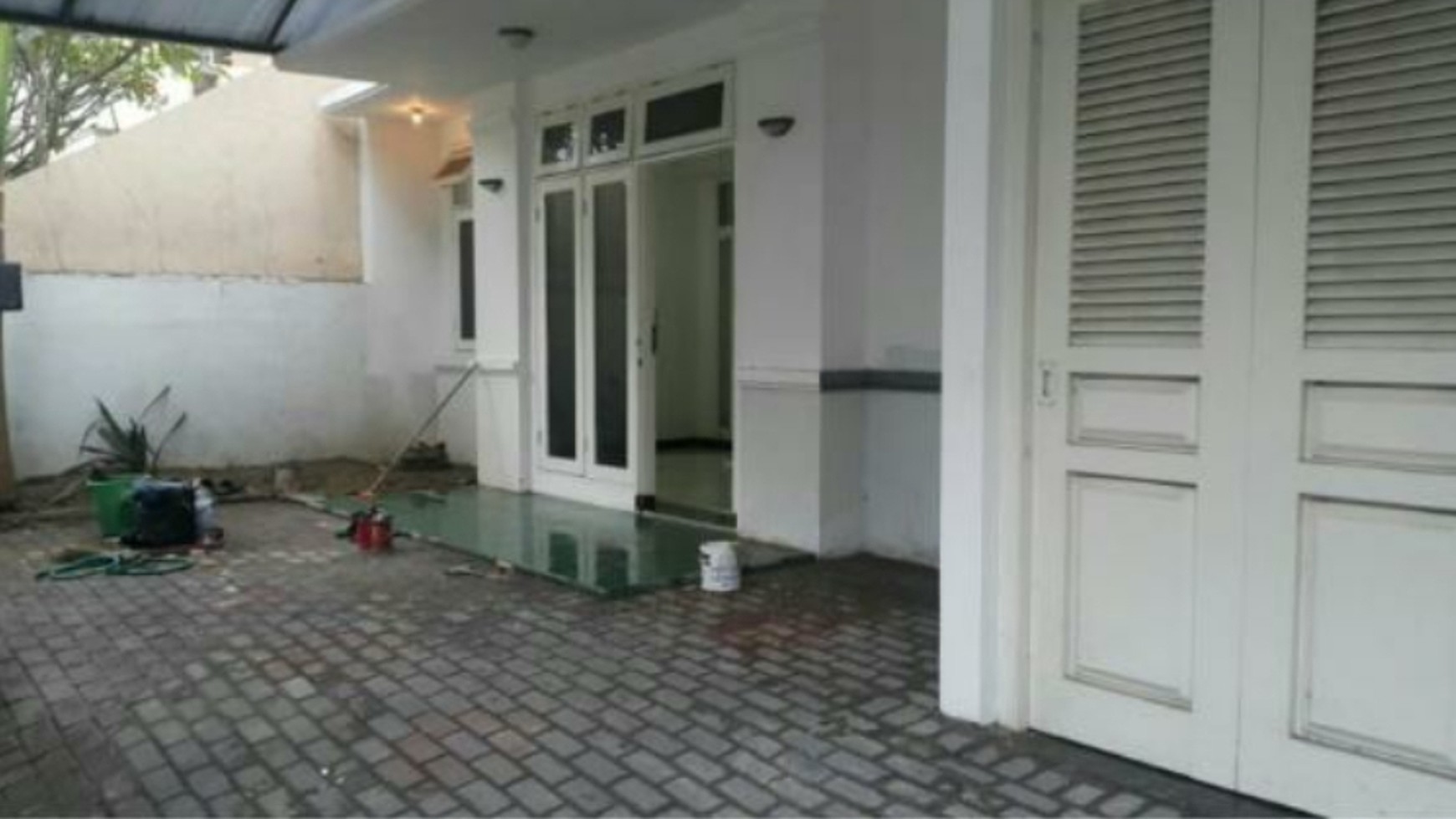 Sewa Rumah Dekat Gwalk Citraland Surabaya