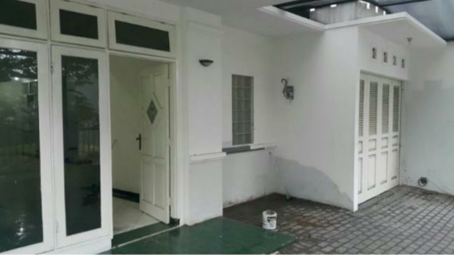 Sewa Rumah Dekat Gwalk Citraland Surabaya