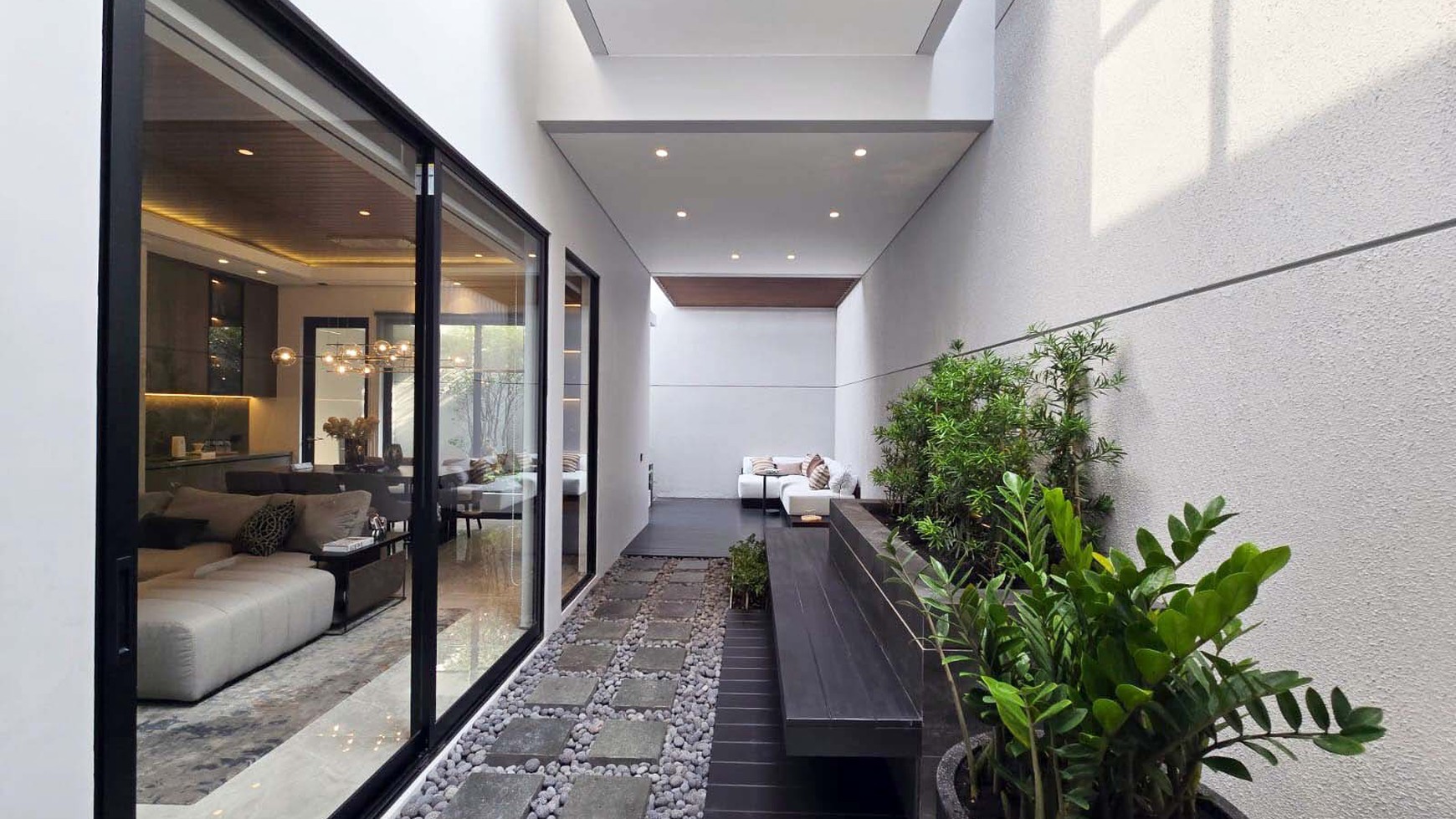 Rumah Mewah Baru Gress di Citraland Cluster Crystal Golf Surabaya Barat, 2 Lantai, Minimalis, Siap Huni, Lokasi baru dekat dengan lapanganGolfdanDanau