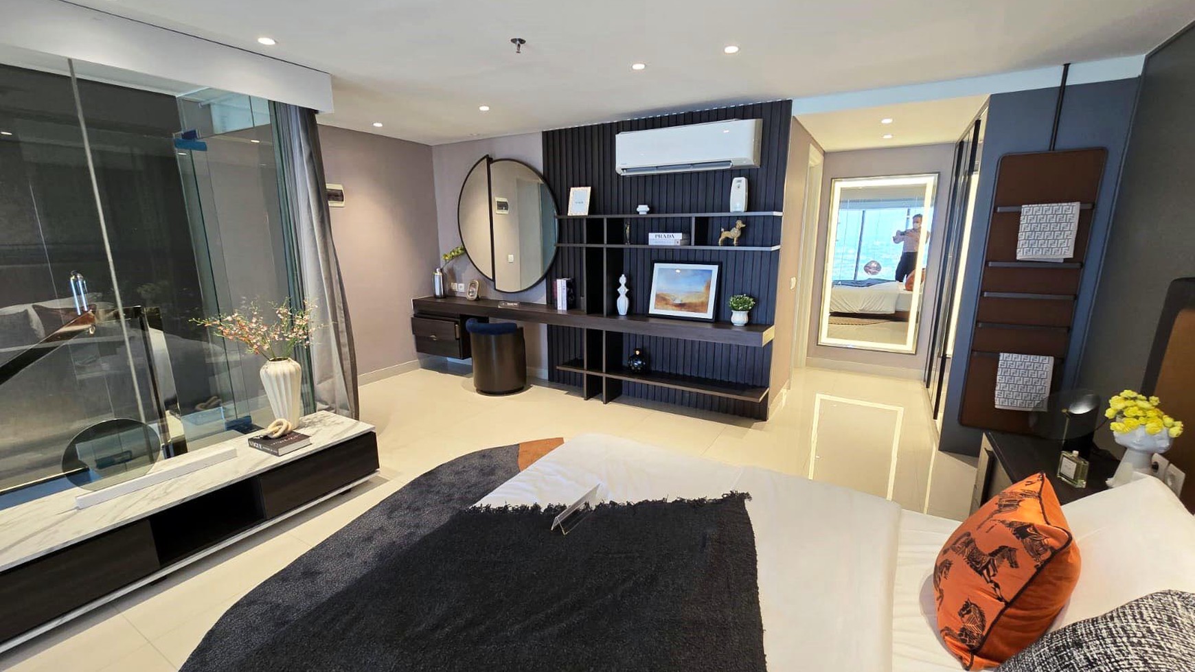 Apartment Ciputra World Vieloft Mayjend Sungkono Surabaya Barat, Lantai 19, Semi Furnished, 2BR, Hadap Selatan dan Golf View