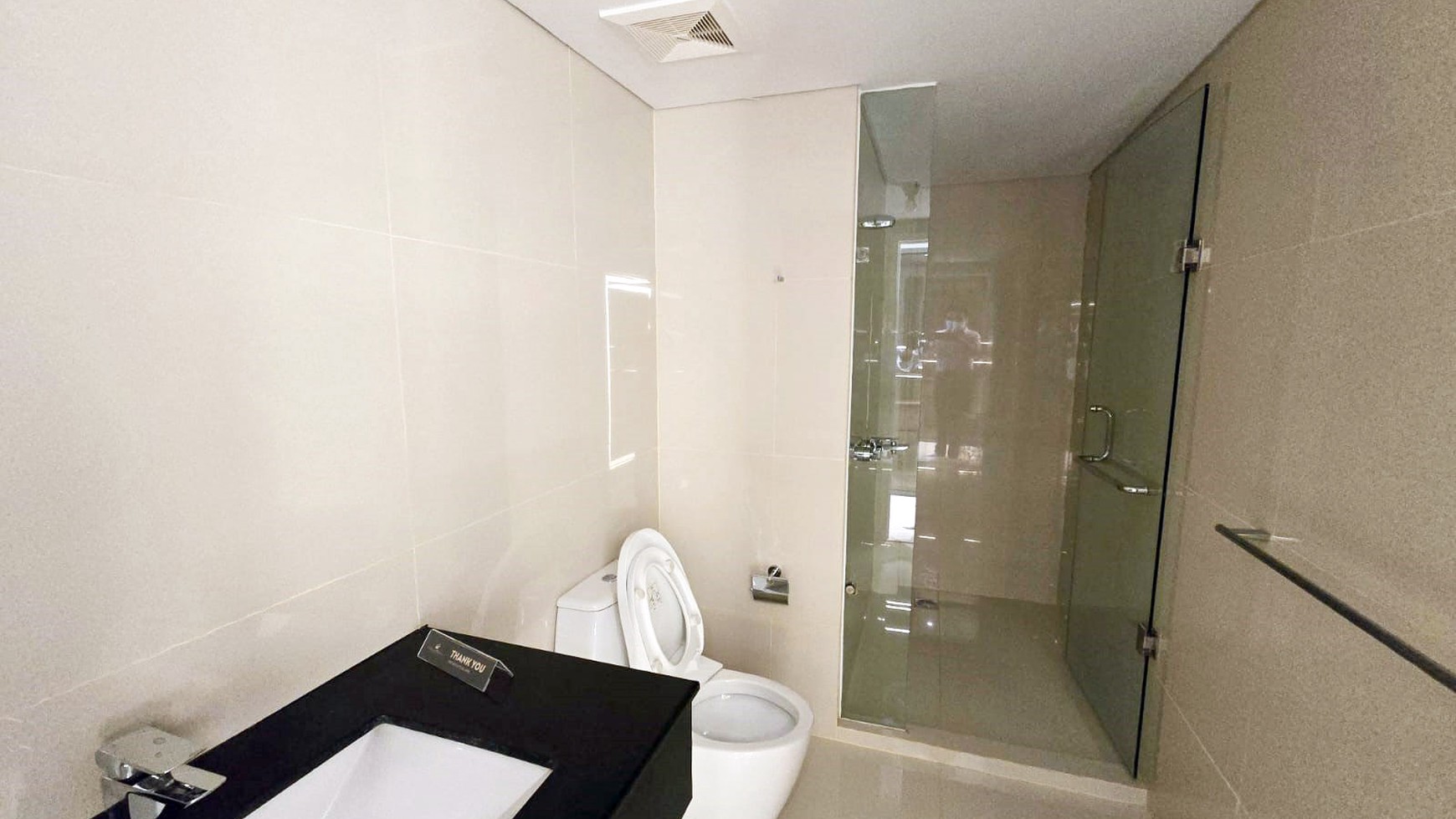 Apartment Ciputra World Vieloft Mayjend Sungkono Surabaya Barat, Lantai 19, Semi Furnished, 2BR, Hadap Selatan dan Golf View