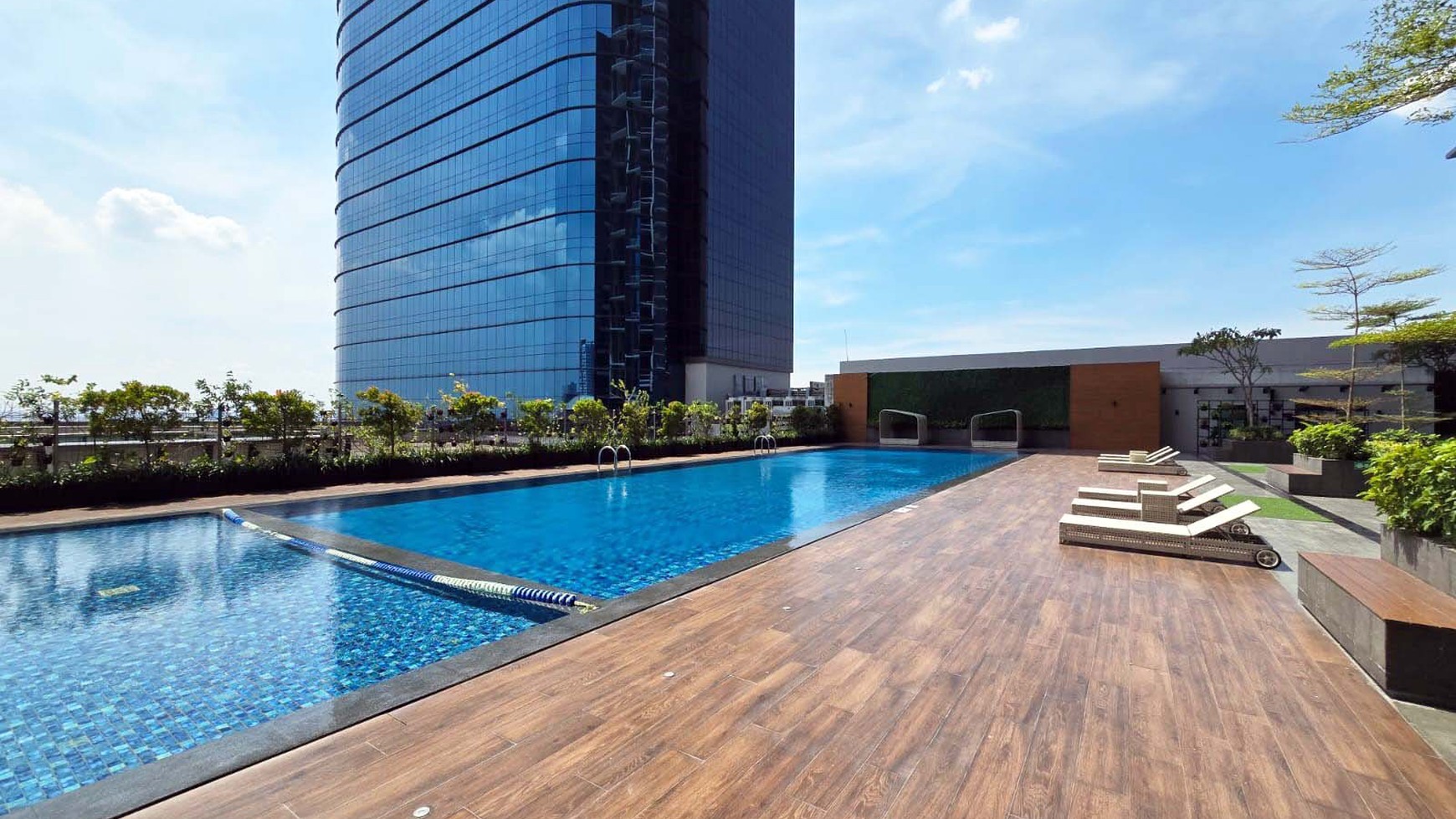 Apartment Ciputra World Vieloft Mayjend Sungkono Surabaya Barat, Lantai 19, Semi Furnished, 2BR, Hadap Selatan dan Golf View