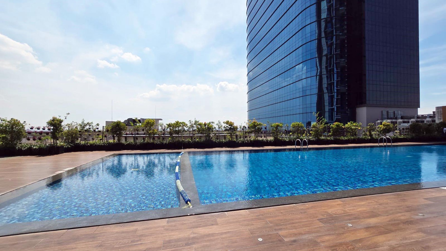 Apartment Ciputra World Vieloft Mayjend Sungkono Surabaya Barat, Lantai 19, Semi Furnished, 2BR, Hadap Selatan dan Golf View