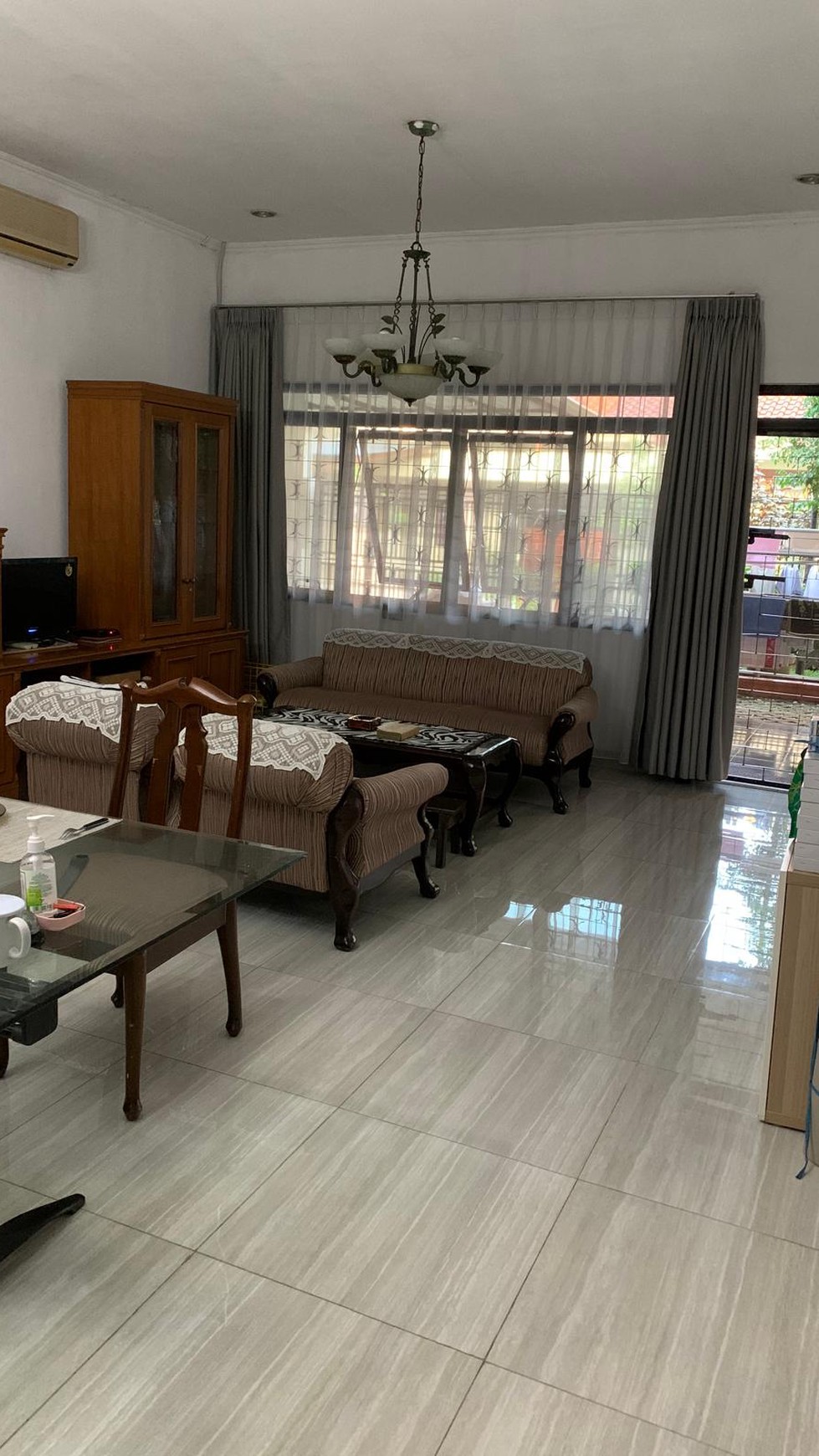 Dijual Rumah Bagus Terawat di Perumahan Shangrila Indah