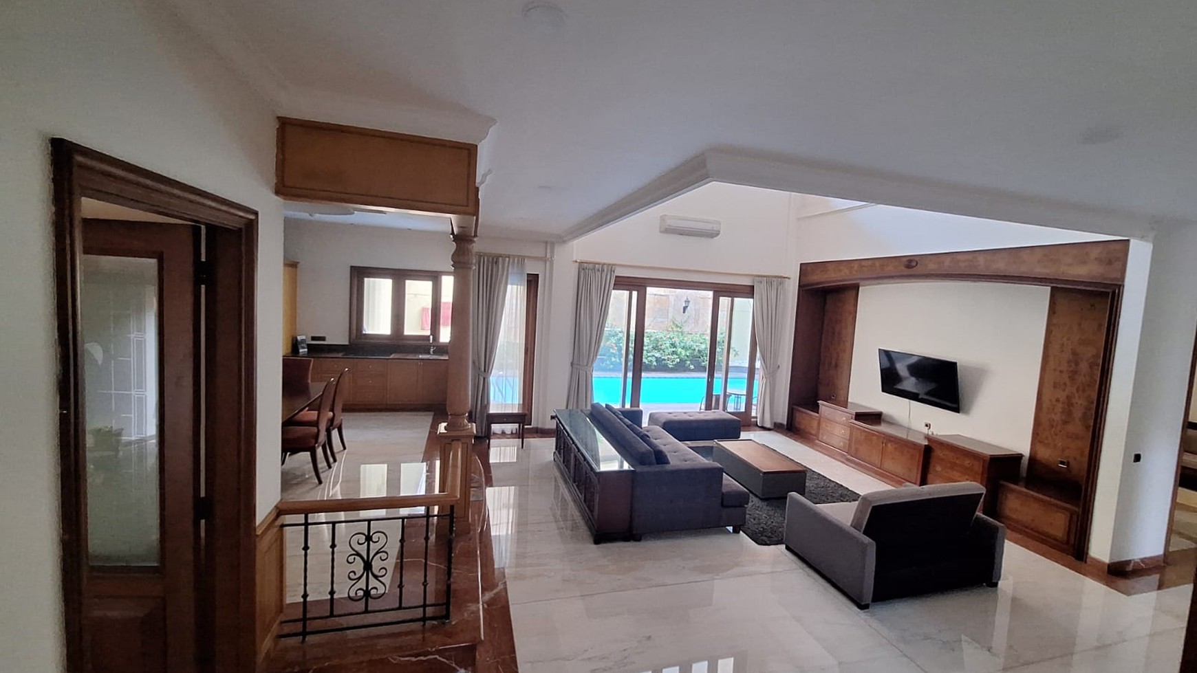 Rumah Bagus Di Metro Alam Pondok Indah Jakarta Selatan