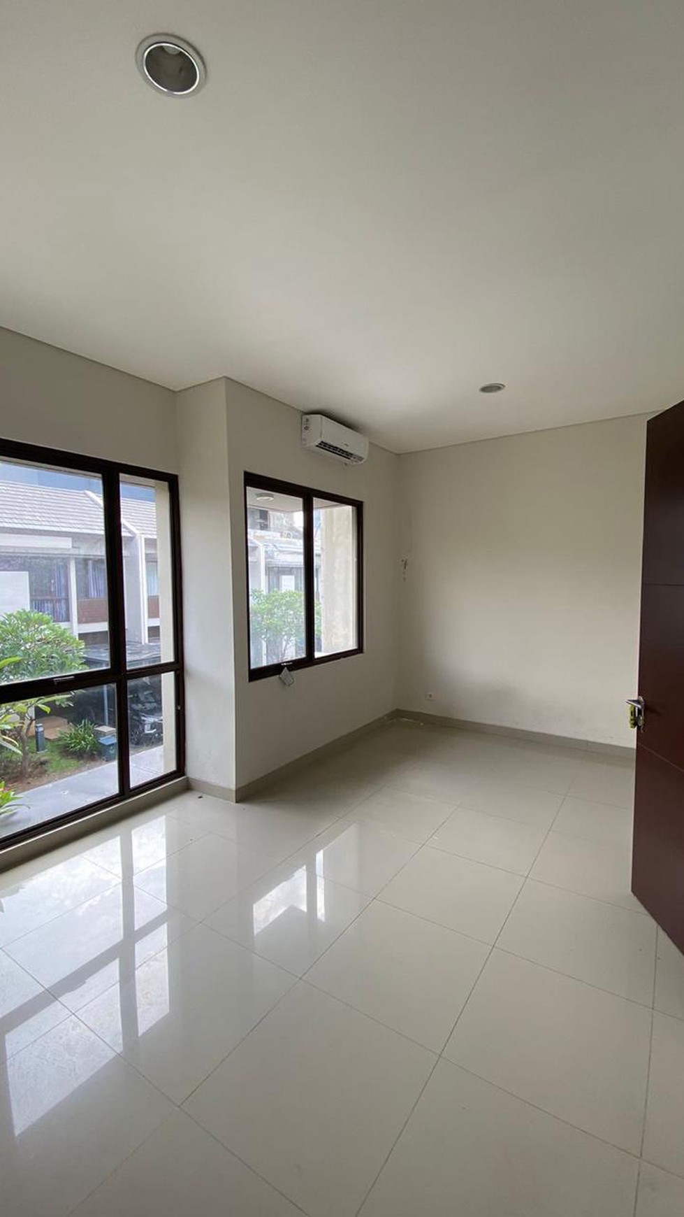Rumah Bagus Di Cluster Askara Vanya Park BSD Tangerang Selatan