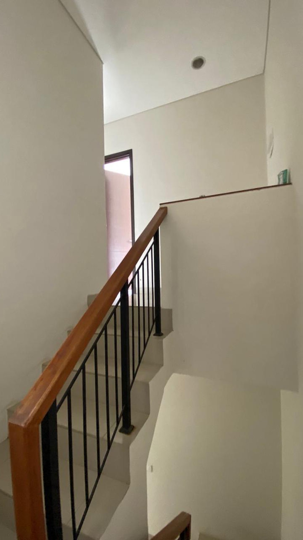 Rumah Bagus Di Cluster Askara Vanya Park BSD Tangerang Selatan