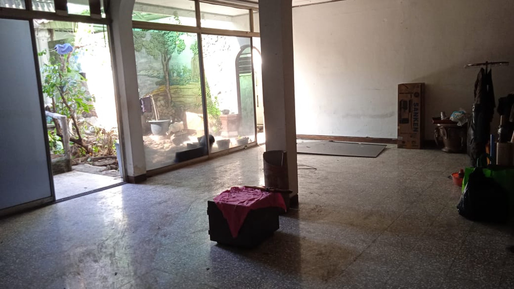 Rumah Lama Hitung Tanah (Bentuk Kotak) di Tebet Timur