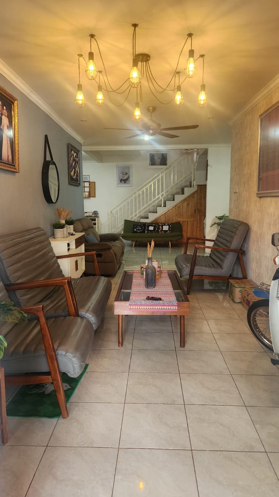 Rumah Bagus Di Jl Merak Jl Pondok Pucung Indah Pondok Aren Tangerang Selatan