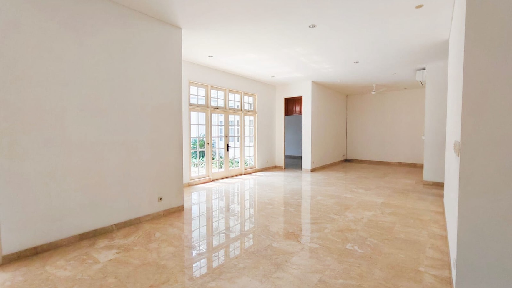 Rumah Bagus Di Jl Wijaya Kebayoran Baru Jakarta Selatan