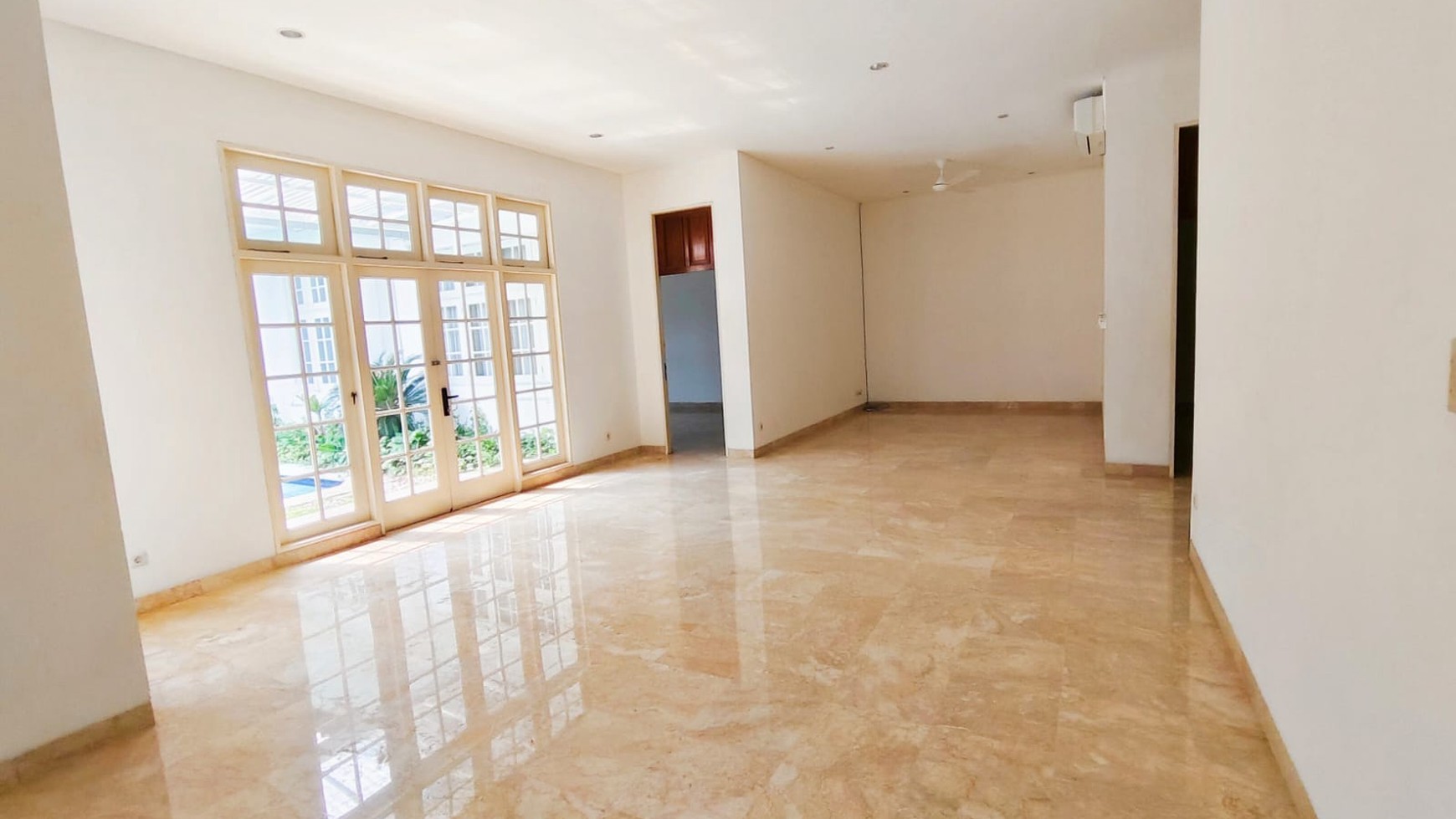Rumah Bagus Di Jl Wijaya Kebayoran Baru Jakarta Selatan