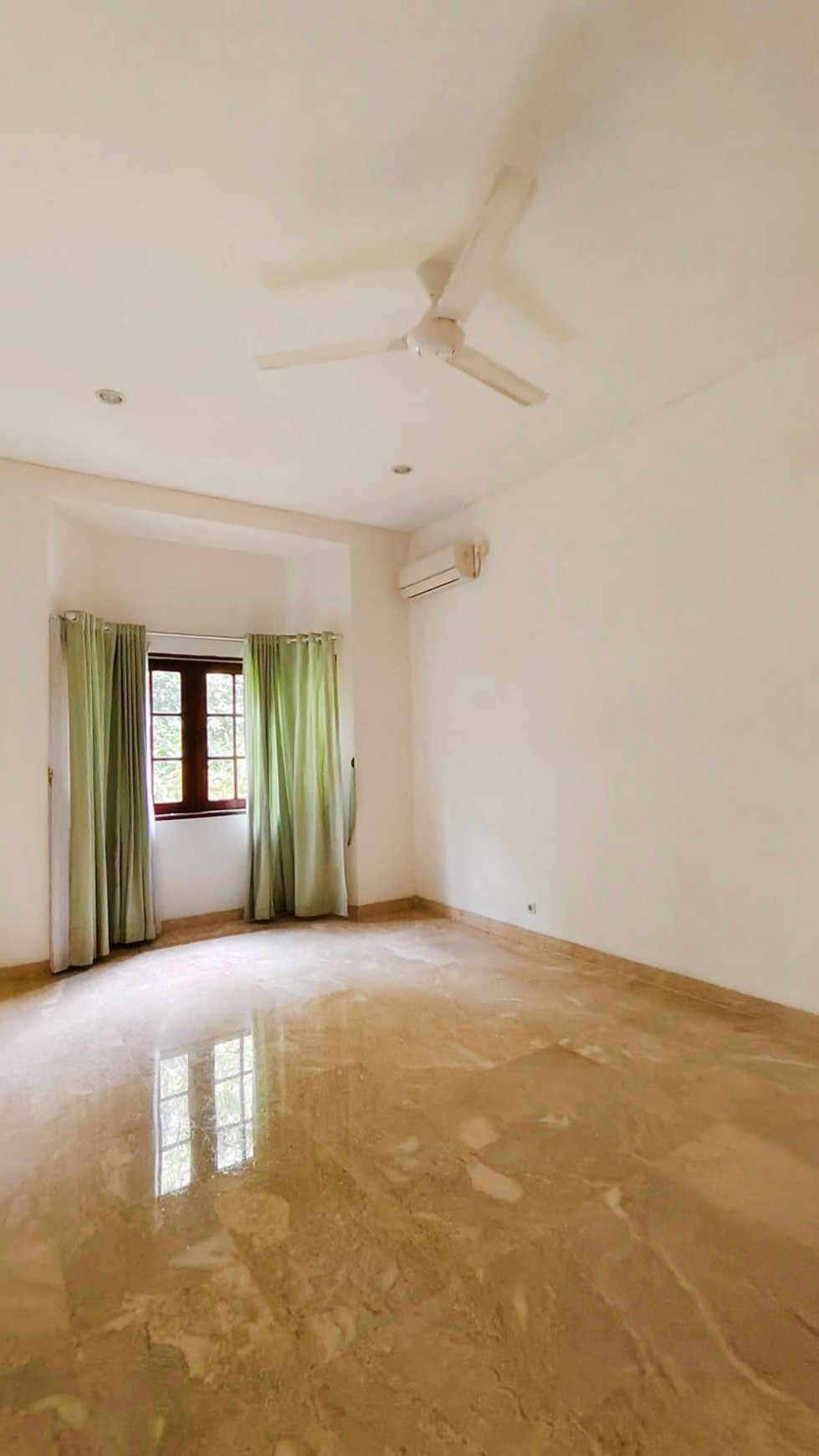 Rumah Bagus Di Jl Wijaya Kebayoran Baru Jakarta Selatan